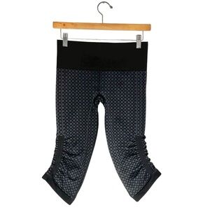 LULULEMON Women’s Gray/Black Printed Capri Cinched Bottom Pants Size 6